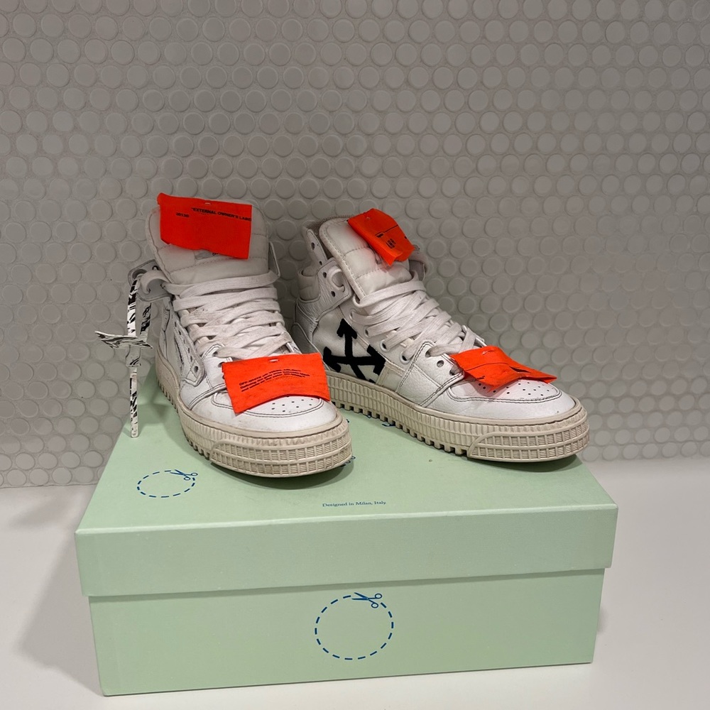 Off Court 3.0 High Top Sneaker